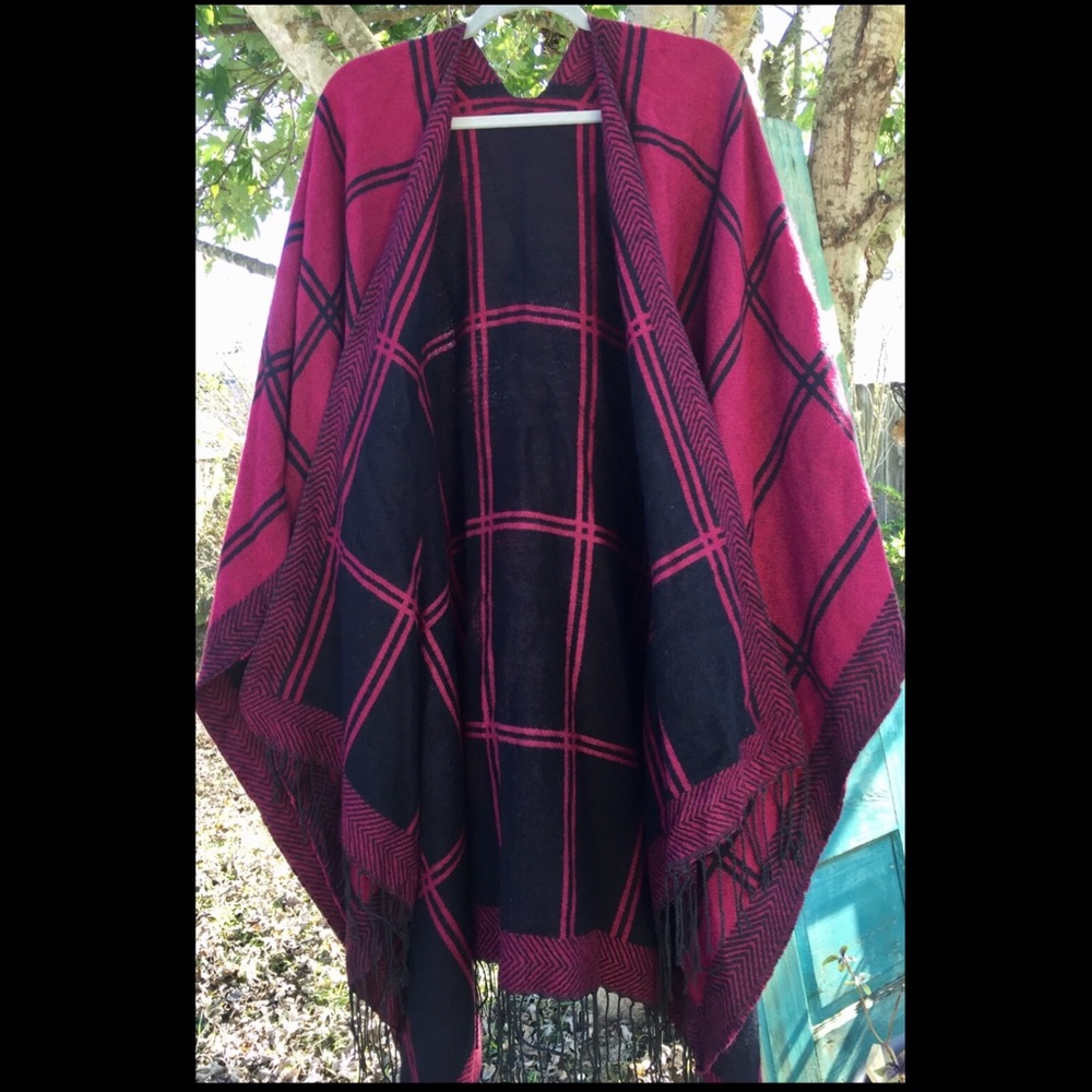 🌹SOLD🌹TORRID Plus Size Merlot Plaid Wrap - Picture 2 of 8